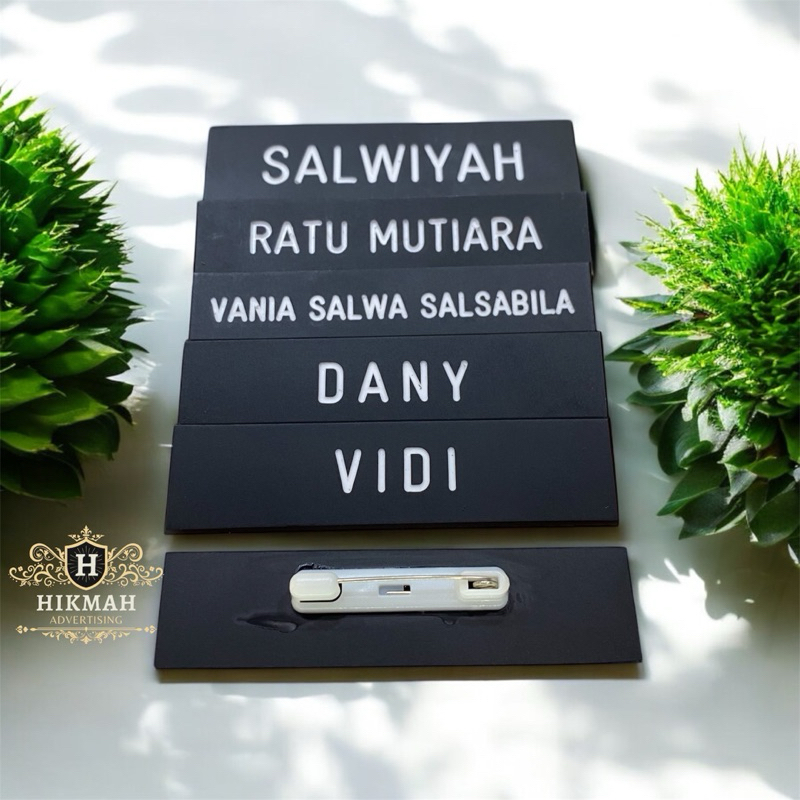 

Papan nama dada / nametag akrilik 8cm x 2cm