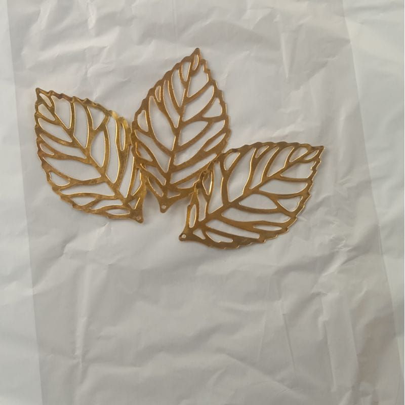 lempengan daun emas, lempengan daun emas +-5cm
