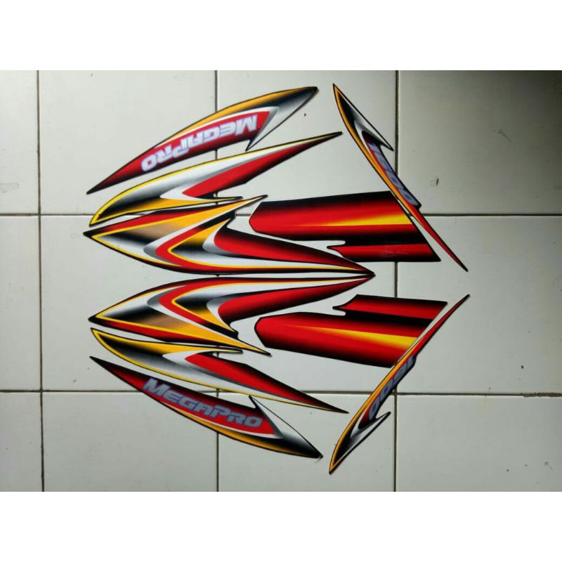 stiker striping lis body motor honda mega pro 2006 hitam merah