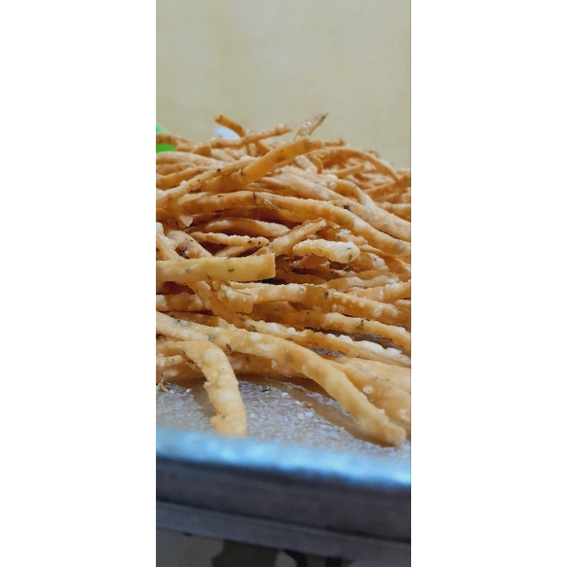 

stick bawang gurih lezat kriuknya pas ( PO )