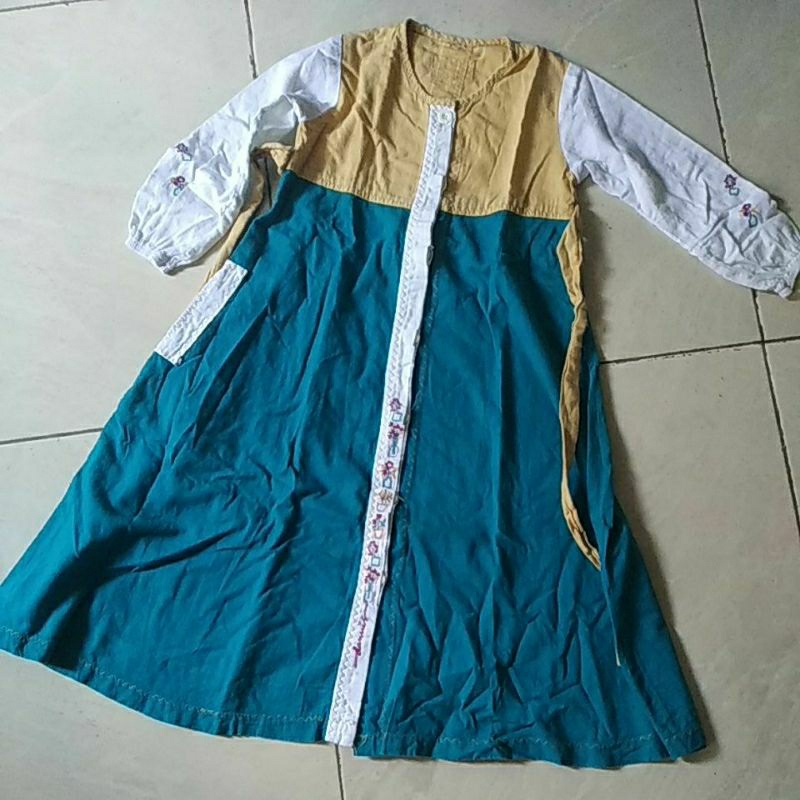Baju gamis anak preloved merek dannis + hijab