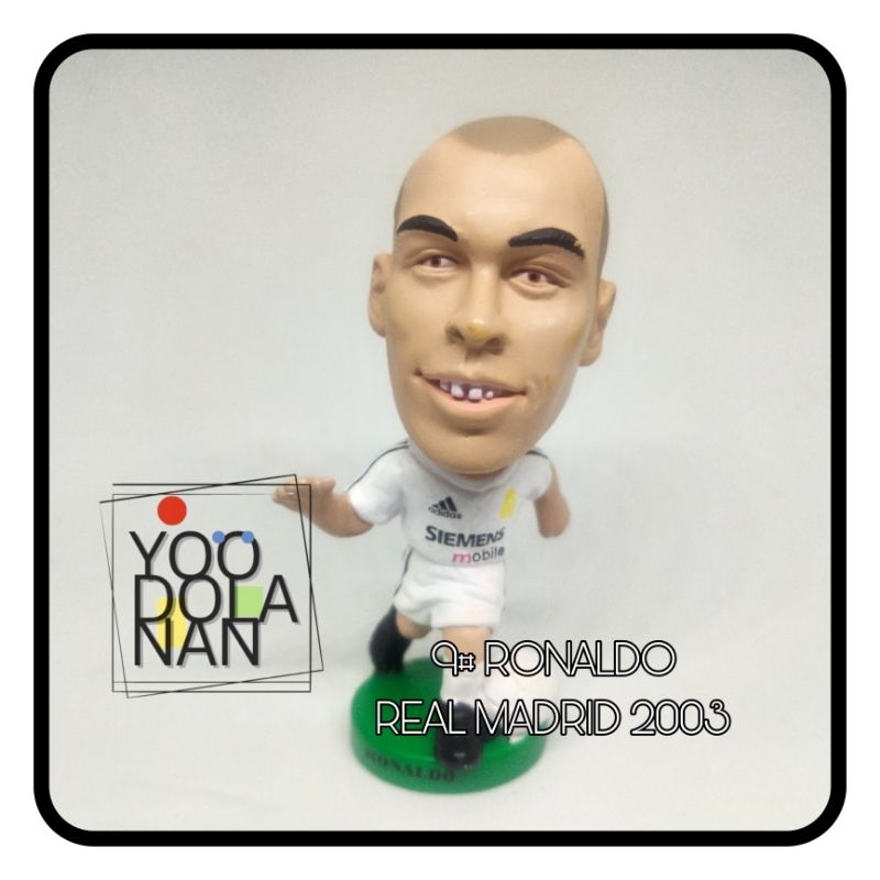 9# RONALDO - REAL MADRID 2003 FORWARD SPORTS CORINTHIAN FIGURE PEMAIN BOLA