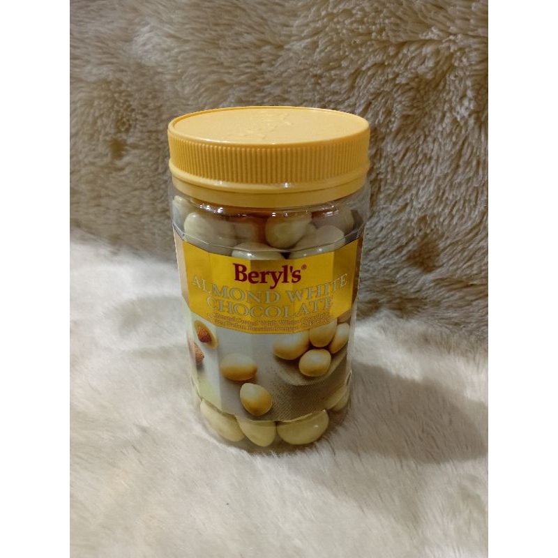 

BERYLS ALMOND WHITE CHOCOLATE