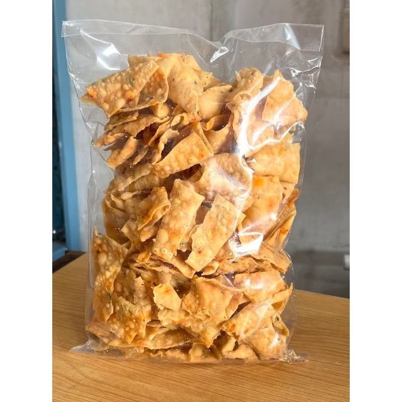 

KUE BAWANG PEDAS PREMIUM Kemasan 500 Gr
