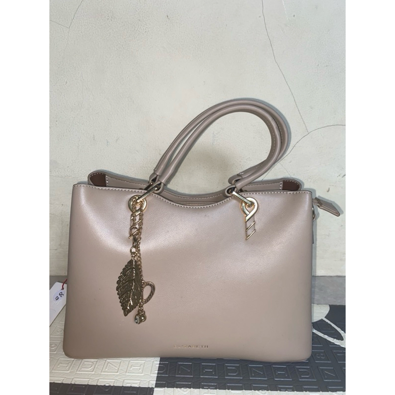 Preloved New Tag Tas Branded Elizabeth