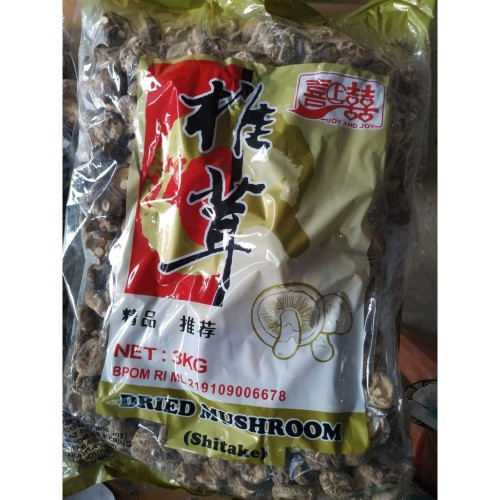 

JAMUR HIOKO/SHITAKE KERING 100 GRAM