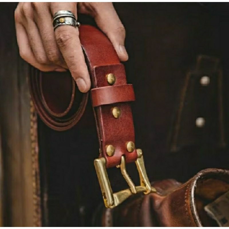 gesper kulit vegtan nabati kepala kuningan