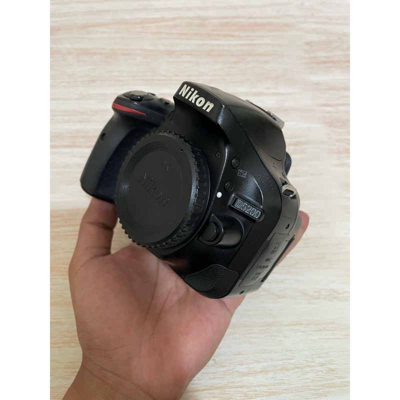 Nikon d5200 body only murah