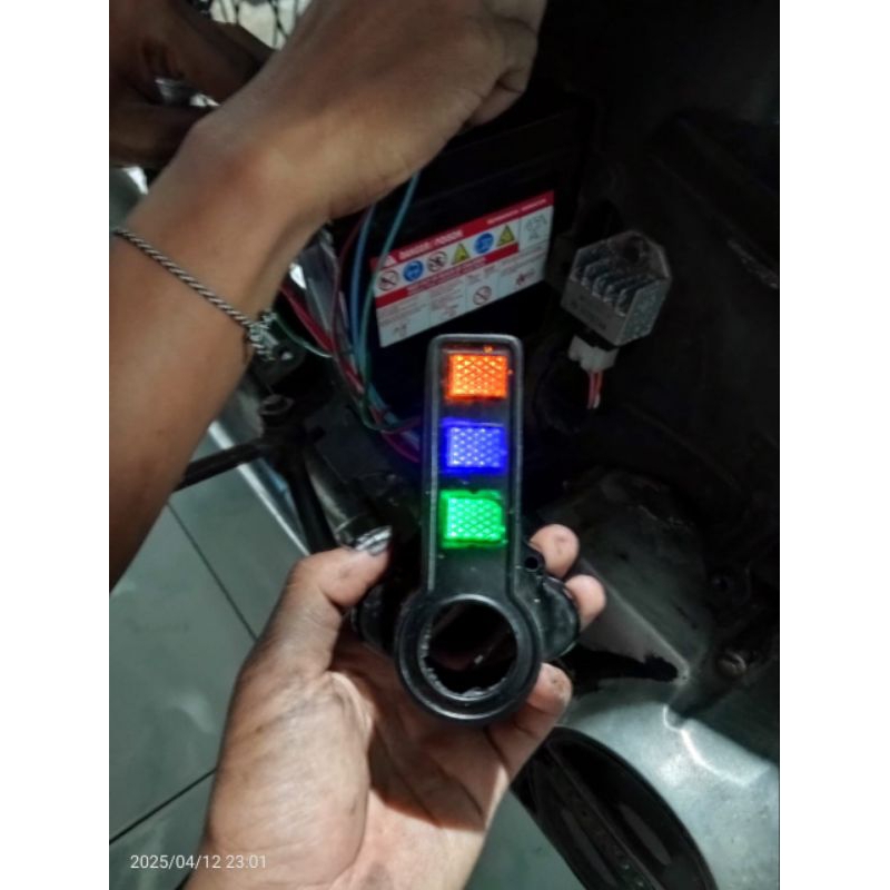 Cover kontak gl 100 mitasi/repro