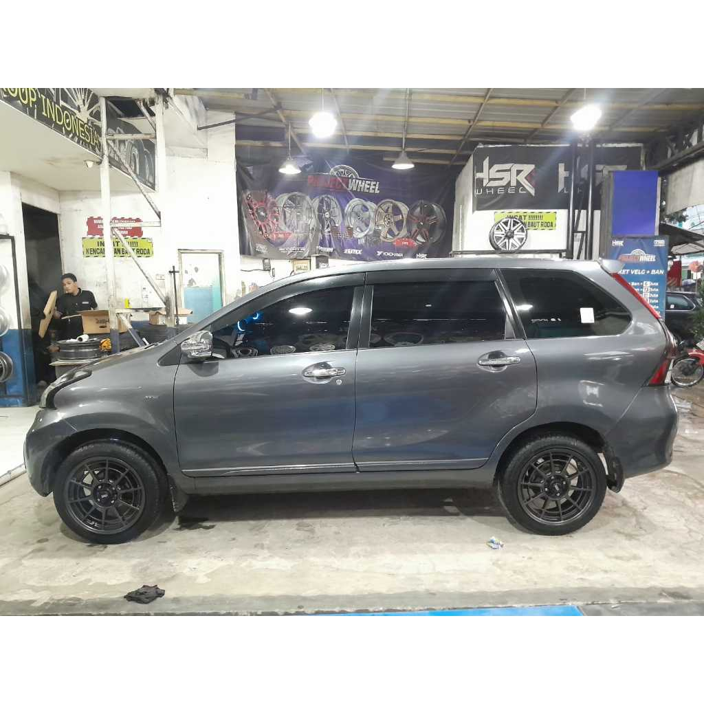 PAKET VELG PLUS BAN ACCELERA 205 50 R17 UNTUK MOBIL AVANZA USE VELG HSR BOAFEO RING 17