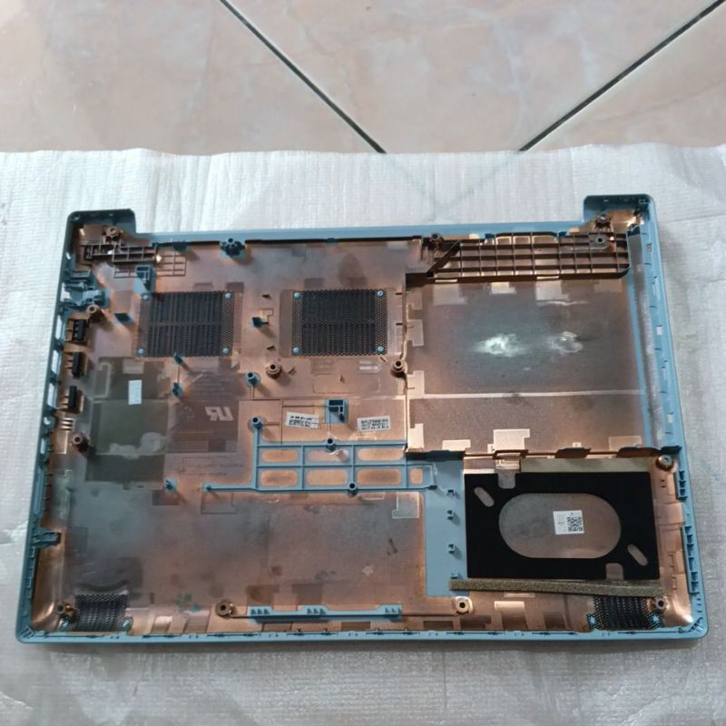 Casing case lenovo bawah bottom ideapad 320 330 14 ikb ast igm