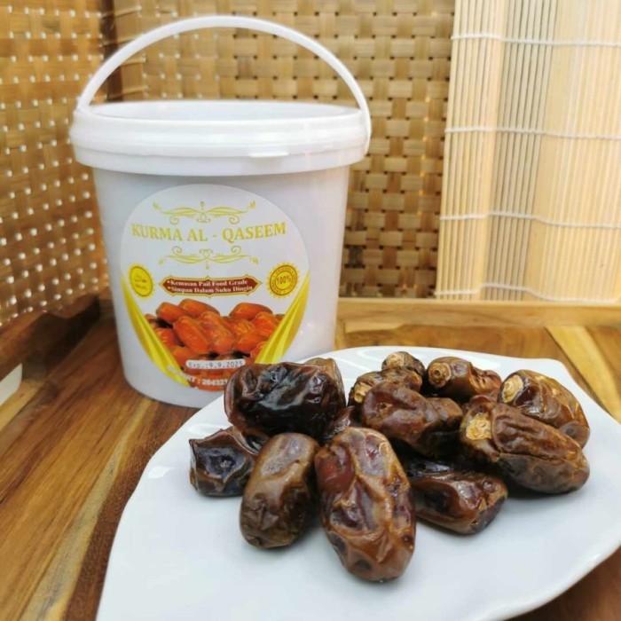 

Kurma Al-Qaseem 500gram / Kurma Al Qassim Ember - COD - Lg Baby Store