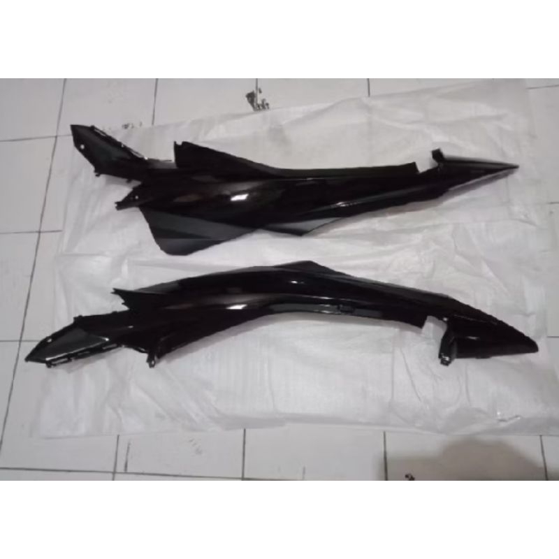 Cover body belakang Satria Fu 150 Facelift Ori Sgp Kanan Kiri 47111/47211-25G50-YVU