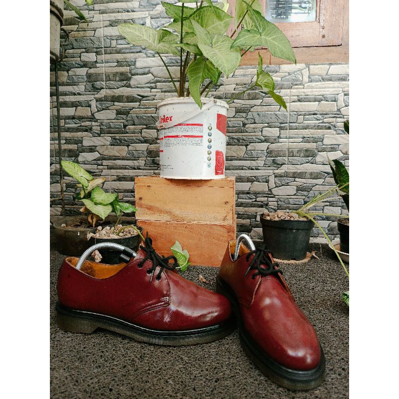 Dr martens cherry pw Uk 7 Made in Vietnam