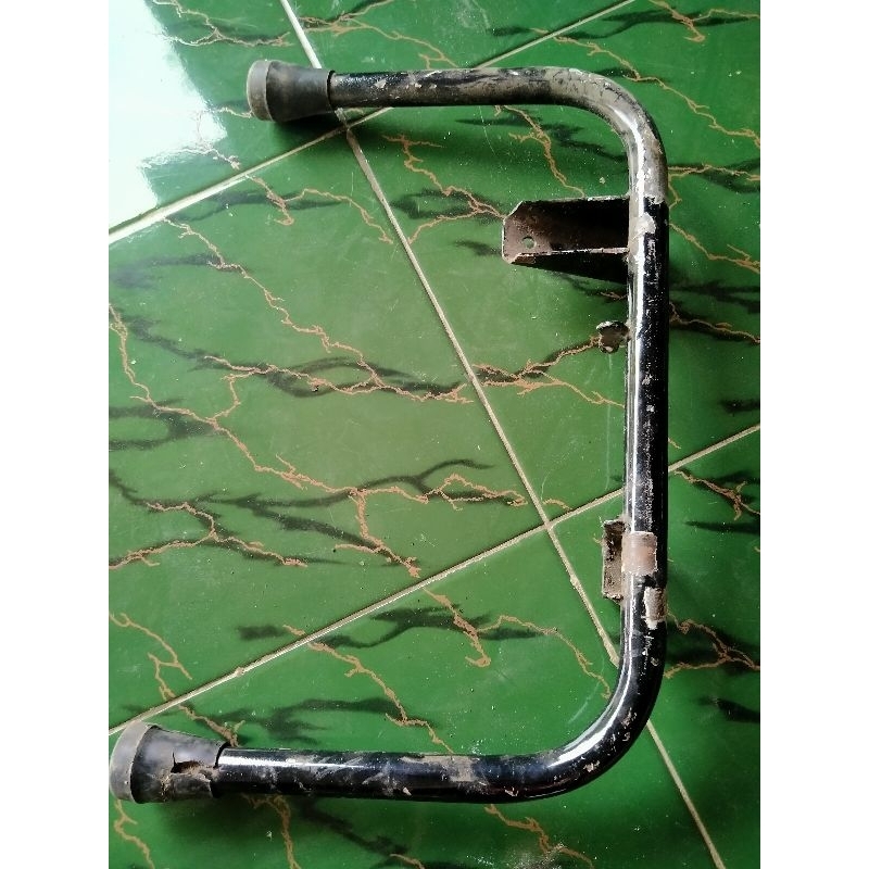 standar tengah vespa sprint px ring 10