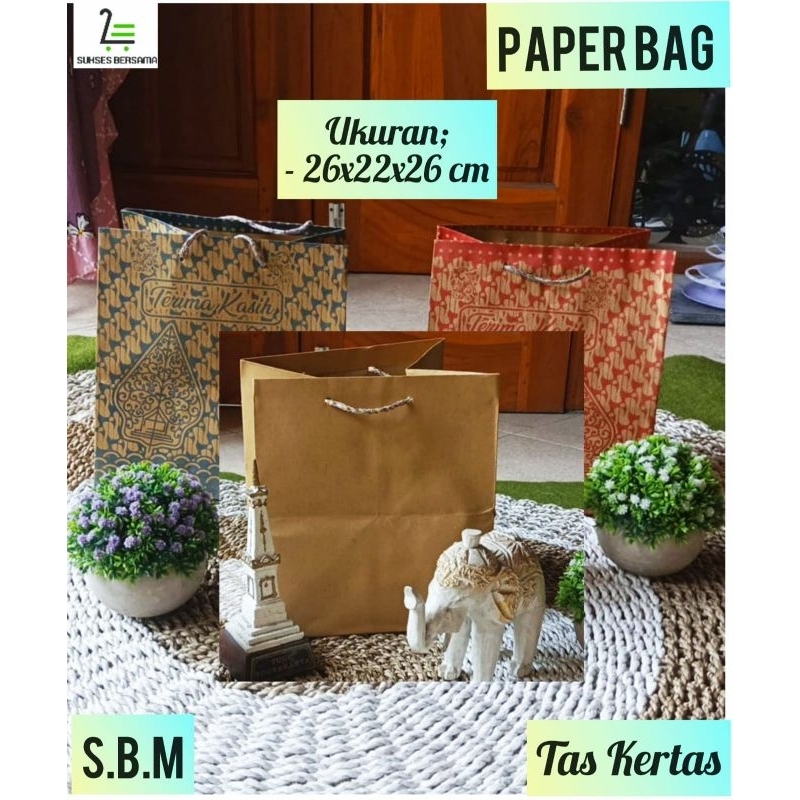 

Paper bag Motif 24x22x26 cm (LUSINAN /12 pc) Tas Kertas/Tas kado