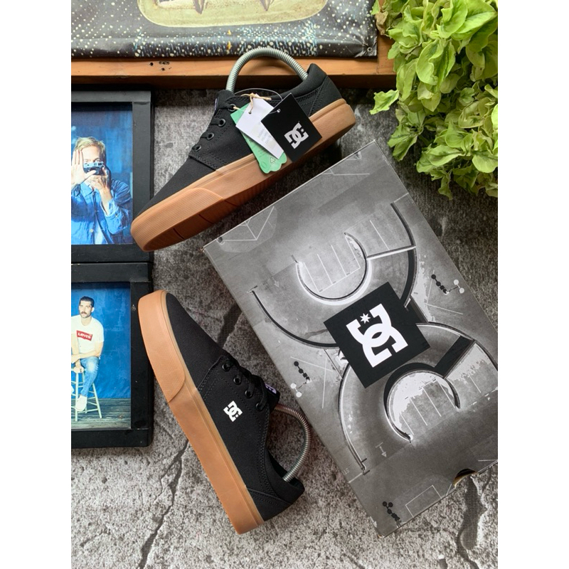 SEPATU Original DC Shoes Trase TX Black Gum • Size 40,5 & 43