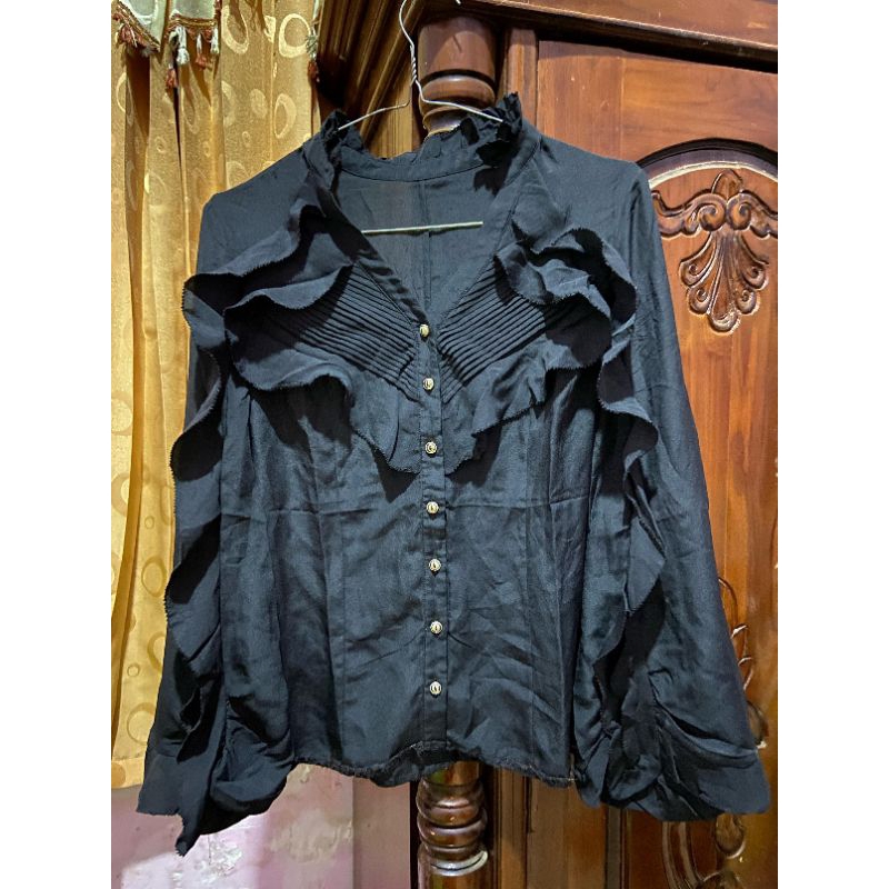 Kemeja Ruffle Preloved