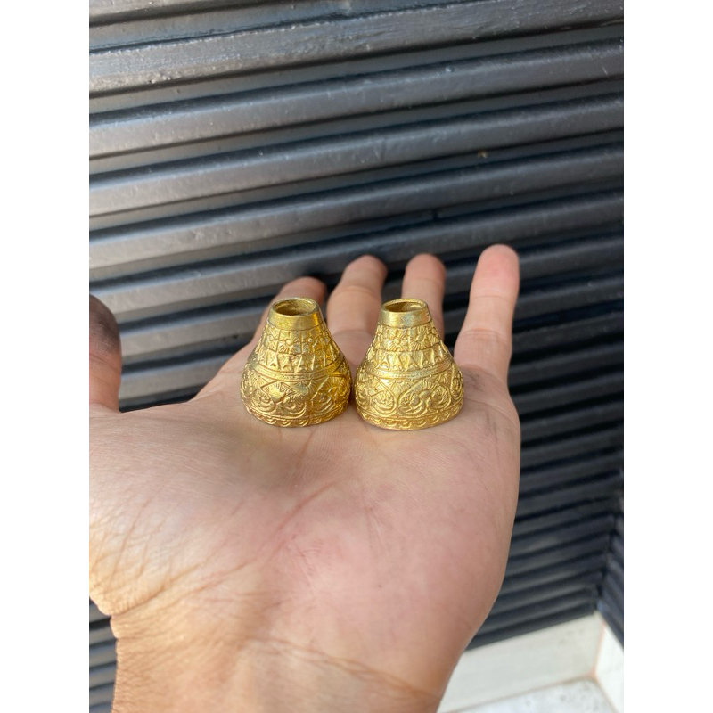 mendak palembang warna kuning emas