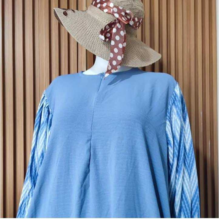 Dress Crinkle Airflow Motif