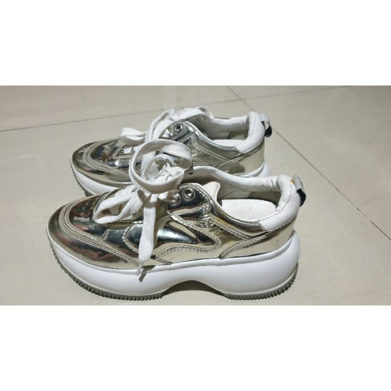 Sepatu wanita HOGAN size 36 cm second