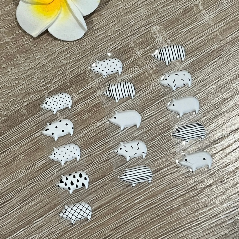 

Sticker HP Laptop Timbul Pack 5 pcs Piglet Mono Waterproof