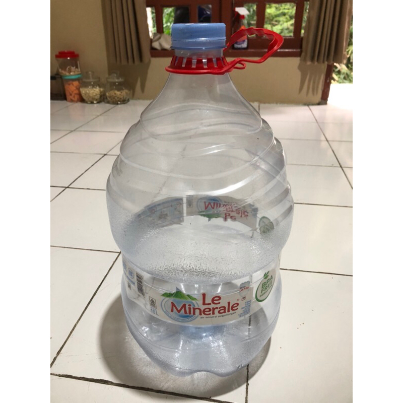 

Galon Kosong Lemineral 15L