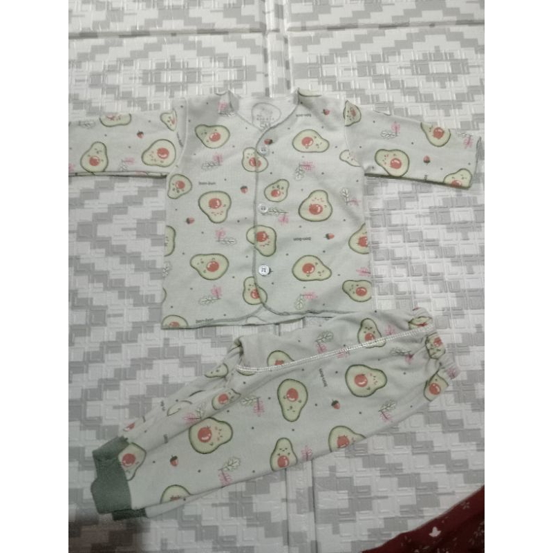 PRELOVED SETELAN BAJU BAYI BONBON HOUSE