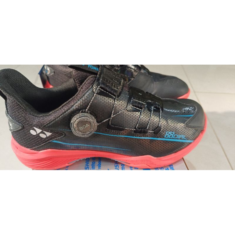 Sepatu Badminton Yonex Power Cushion 88 Dial