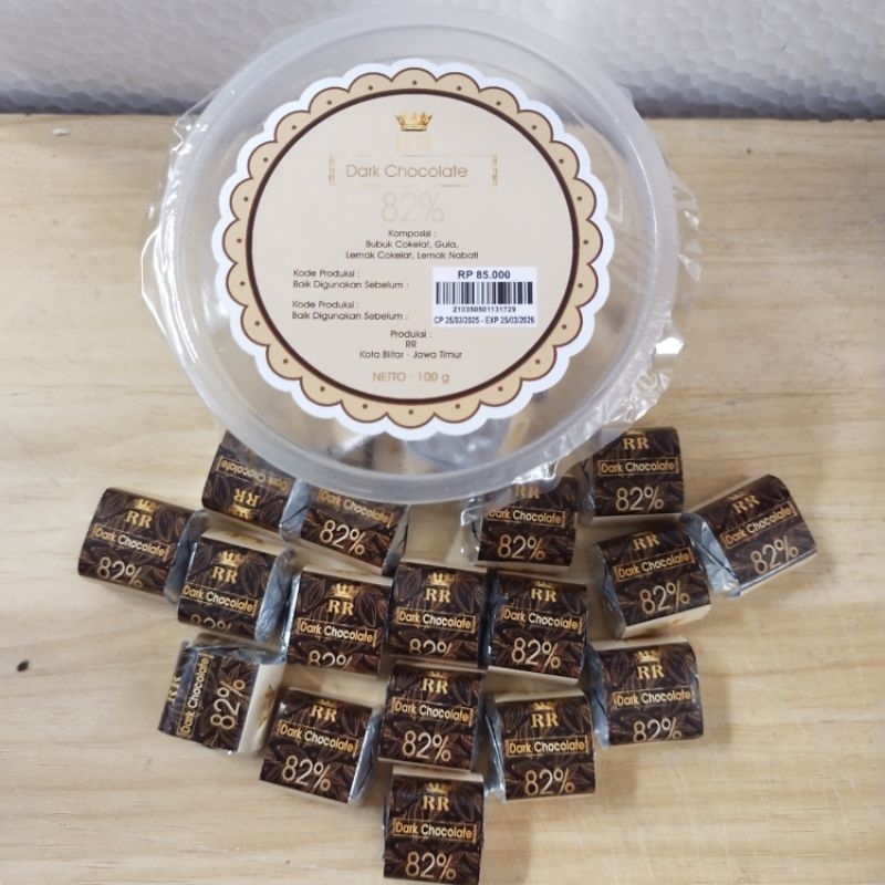 

Dark Chocolate 82% cup 100gr Less Sugar