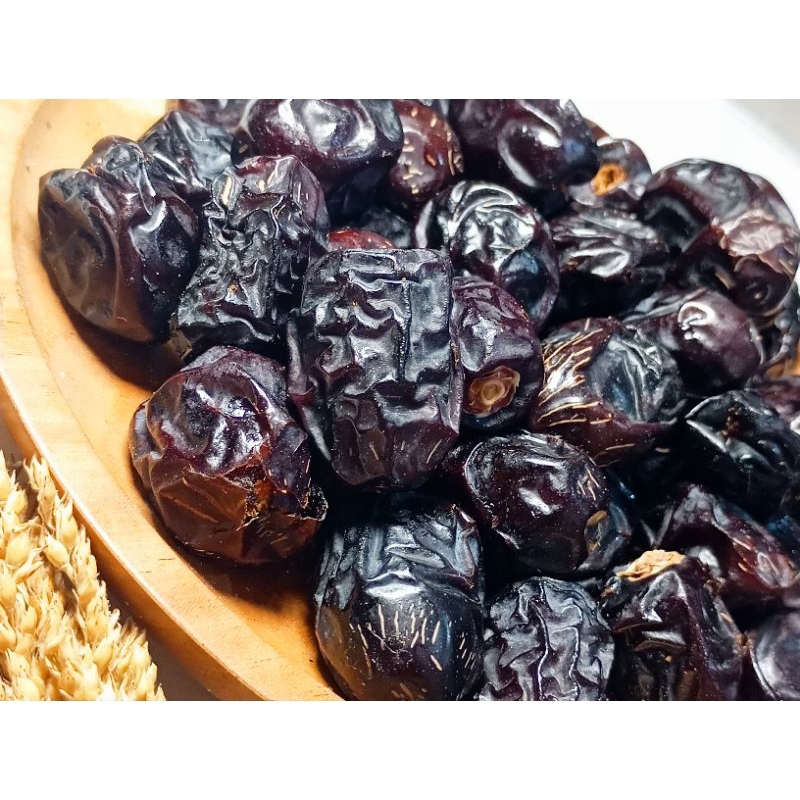 

Kurma azwa 1kg / kurma / kurma ajwa / kurma nabi / oleh oleh umrah