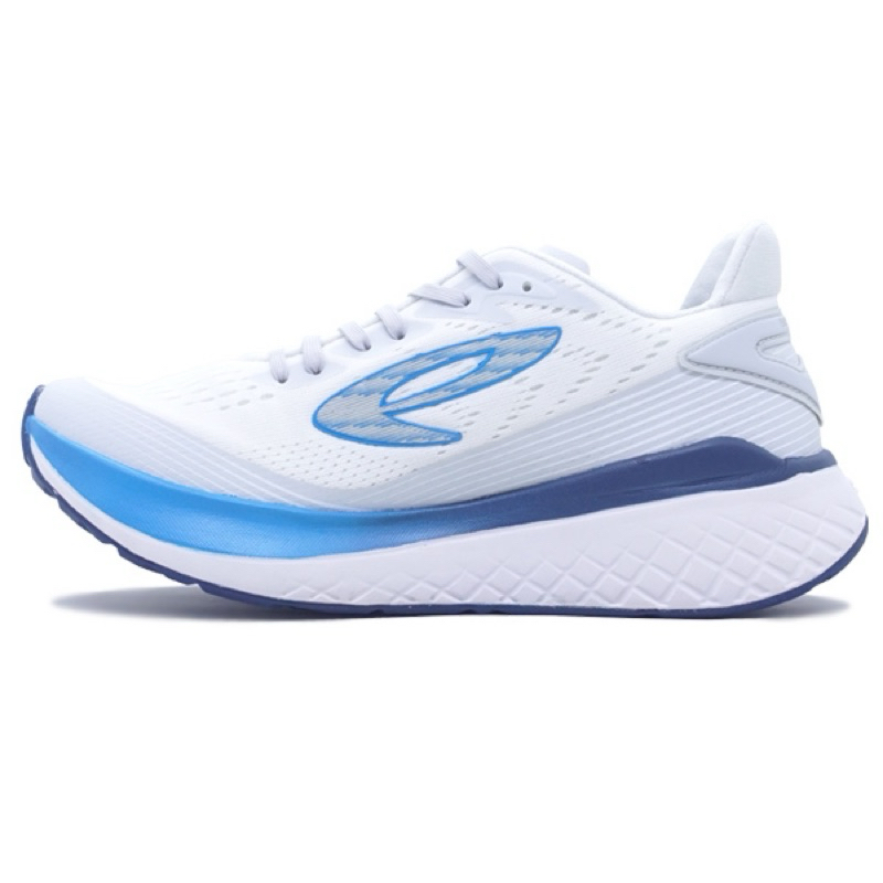 sepatu running nineteen