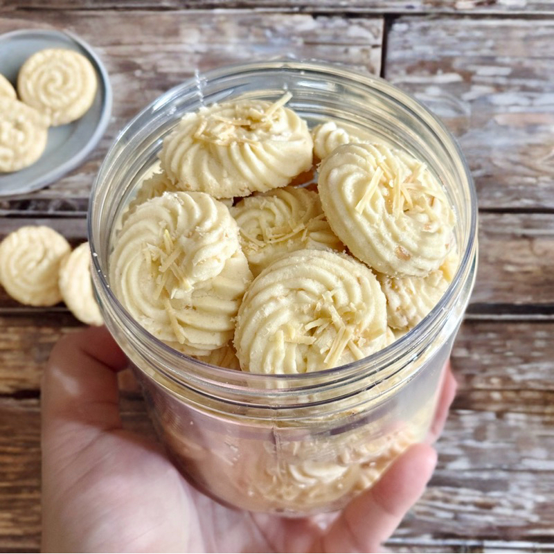 

SAGU KEJU Kue Kering Lumer kemasan Toples 600ml