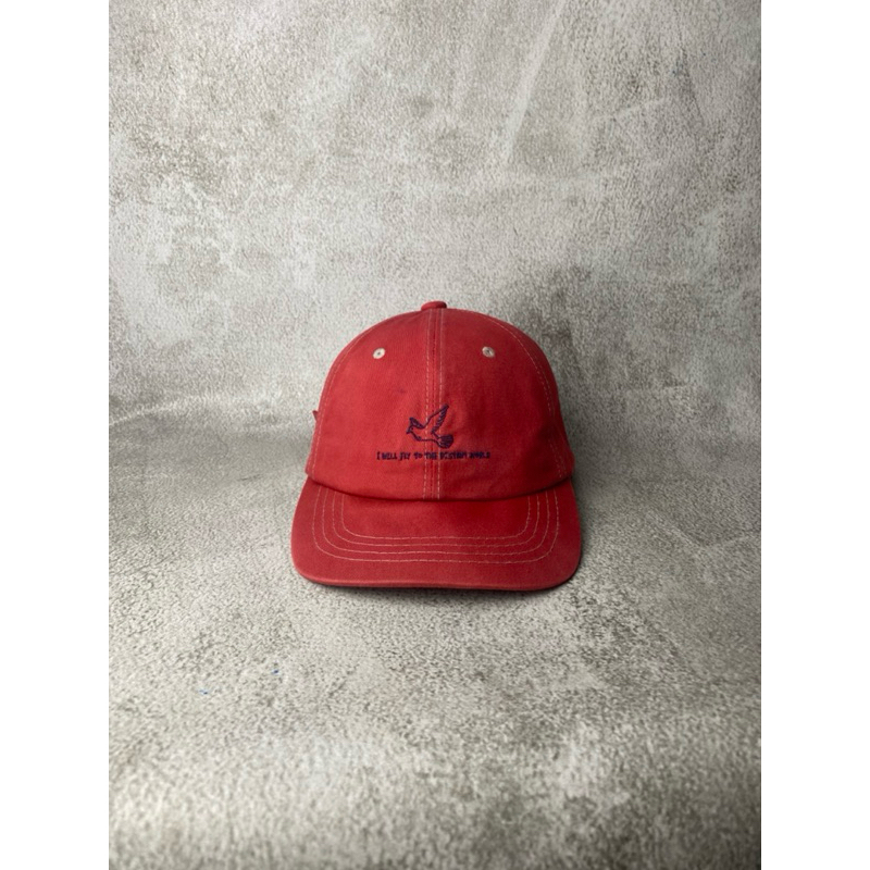 Topi Red Bird by Militage