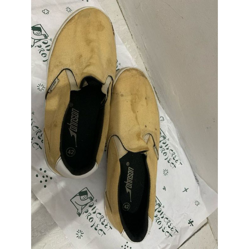 Johnson Sepatu