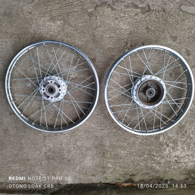 Velg Depan belakang Yamaha Kecil Jupiter Z lama / Vega R lama / F1zr / Force / F1z / Crypton