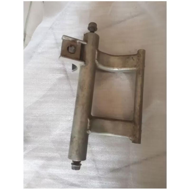 Mounting Dudukan Mesin Honda Beat Fi 2012 - 2014 Original Copotan