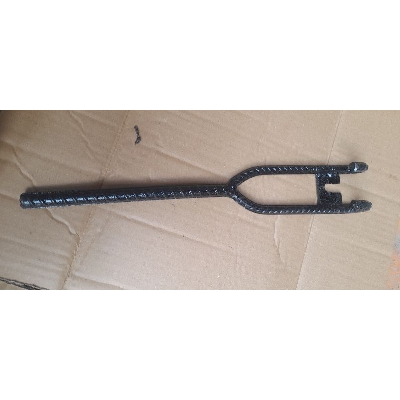 Alat Penekuk Besi Kolom