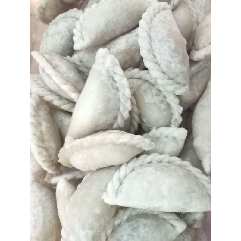

Cireng isi ayam suwir pedas nikmat
