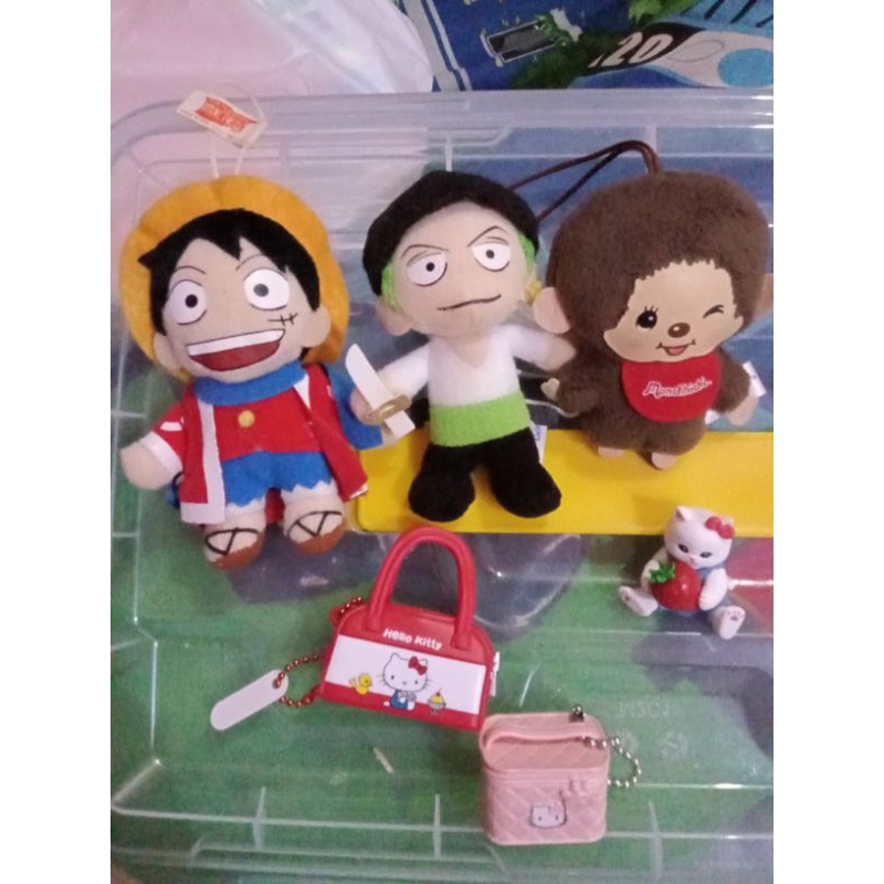 monchichi, gotochi hello Kitty, one pice