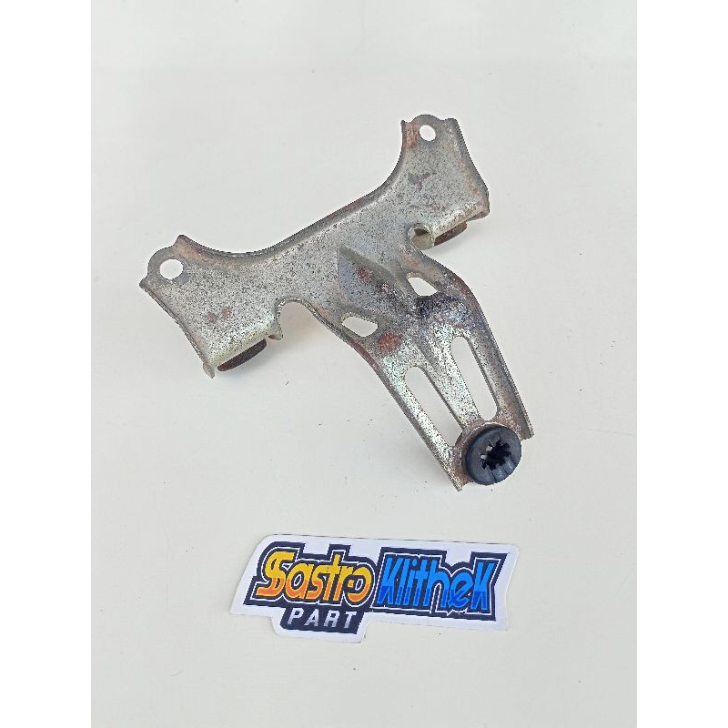 Breket Dudukan stoplamp lampu belakang CBR 150R lama original