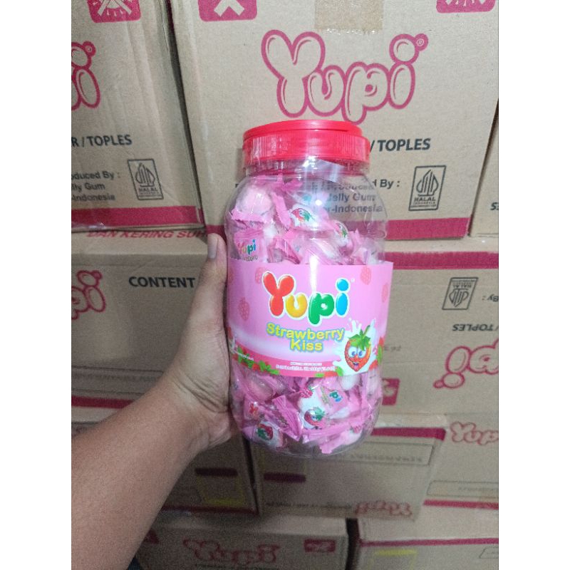 

Yupi permen 1dus isi 6 toples gum food ringan