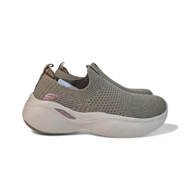 Skechers Arch Fit Infinity Women / Sepatu Skechers Slip On Wanita