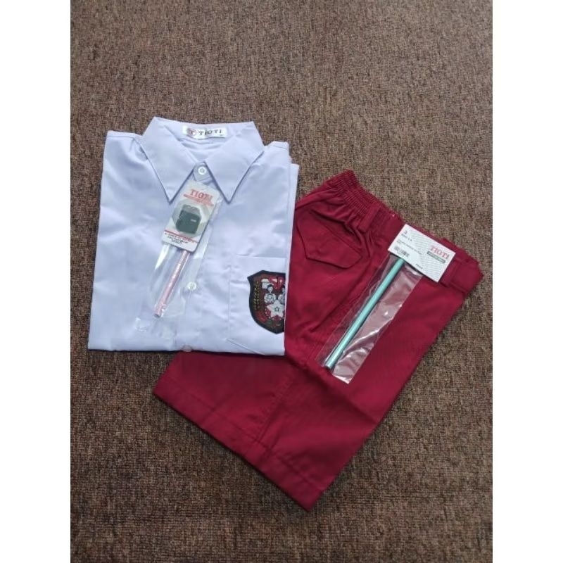 [TIOTI] SERAGAM SD CELANA MERAH & PRAMUKA PENDEK KATUN TEBAL