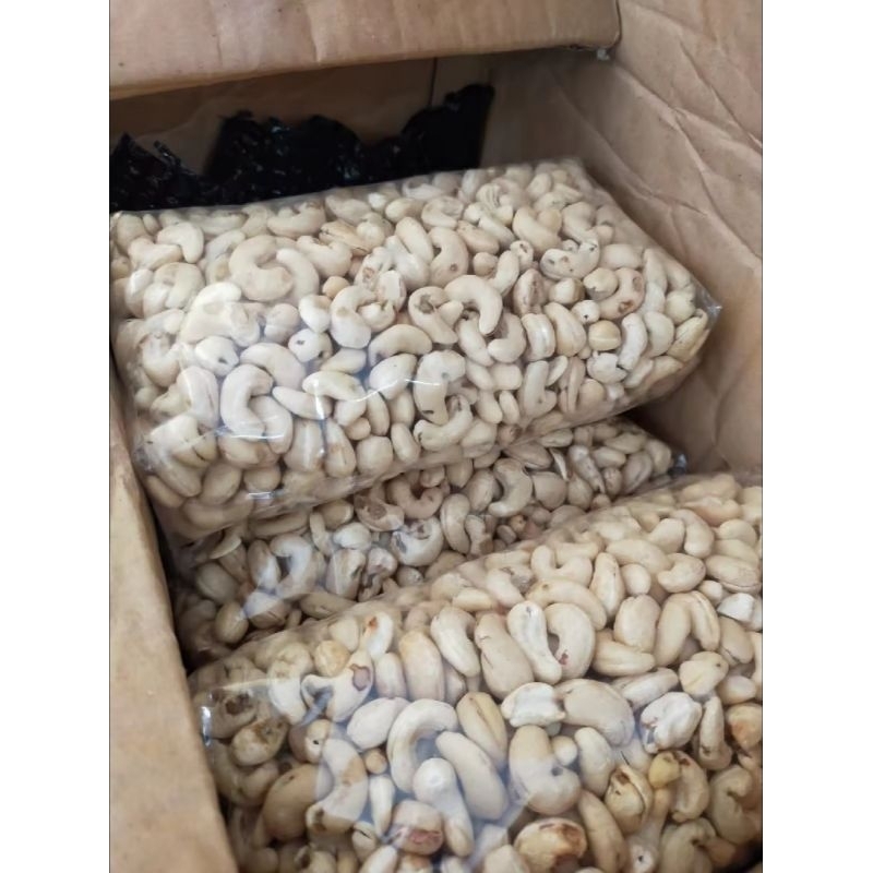 

kacang mede utuh mentah 1kg