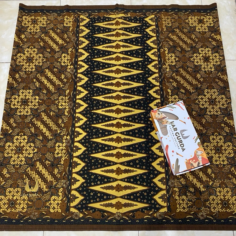 Lar Gurda | Seri Kesikan Premium