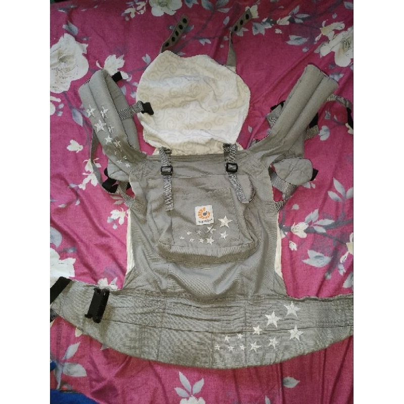 SALE Preloved Gendongan SSC Ergobaby
