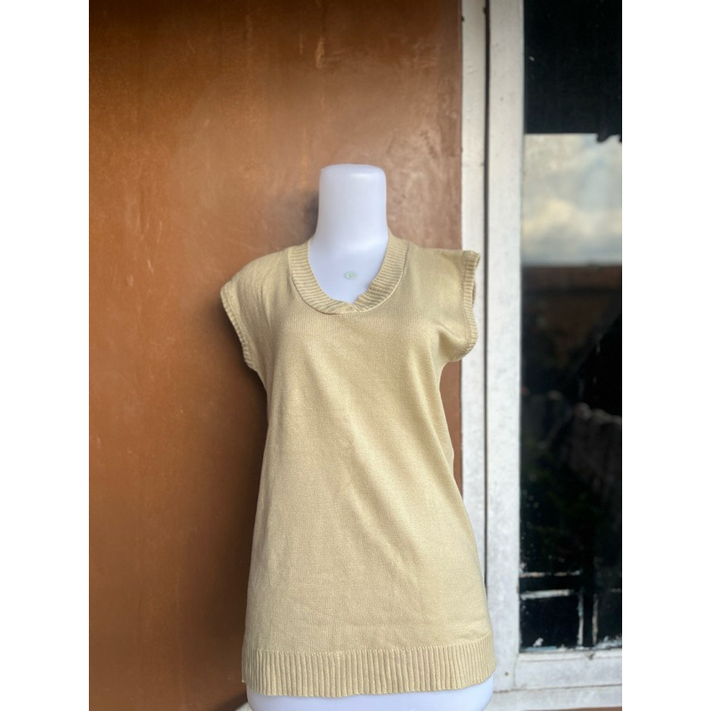 preloved vest cream wanita