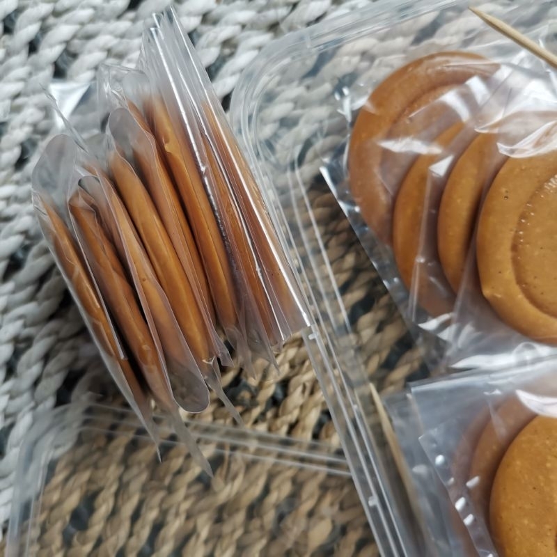 

Dalgona Candy Squid Game Permen Bulat Viral 1 Box Isi 10 Pcs