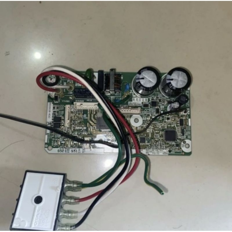 modul pcb indor daikin inverter type FTKQ R32